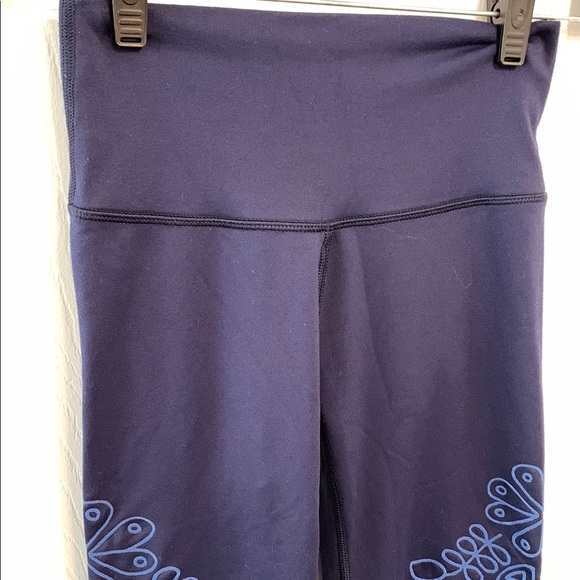 Arie Navy Blue High-Waisted Leggings with Royal Blue Pattern size S - Picture 3 of 8